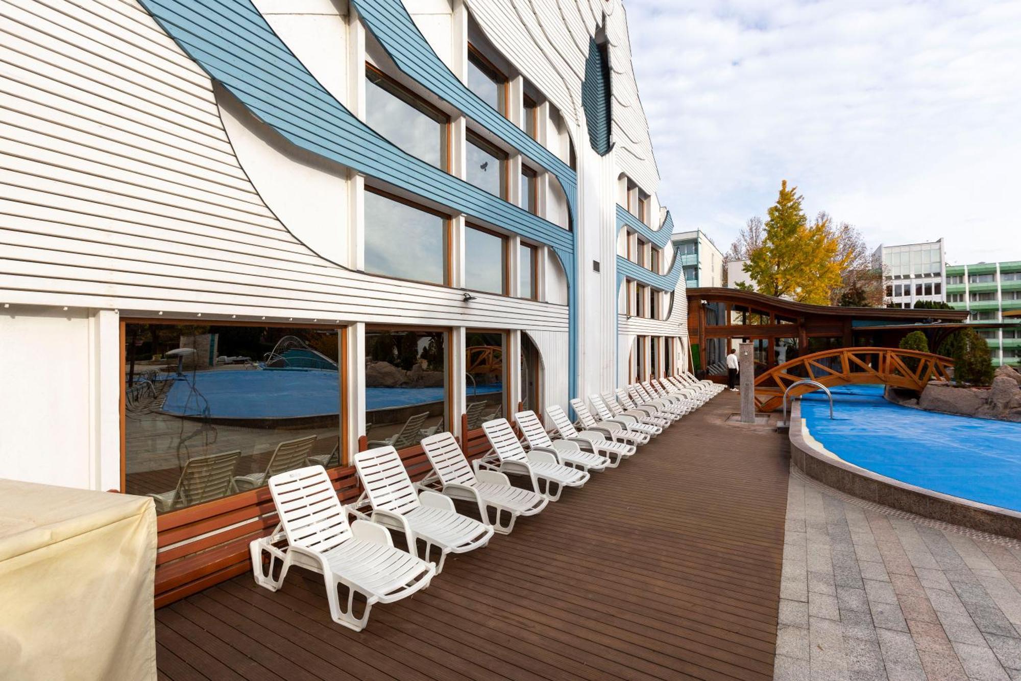Spa Residence Carbona Heviz Apartments Kakadu 203 A Exterior photo